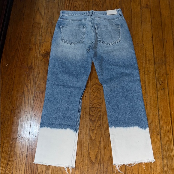 Zara Basic Z1975 Denim Stylish Bleached Bottom Legs Distressed Jeans Size 2 - Picture 9 of 11